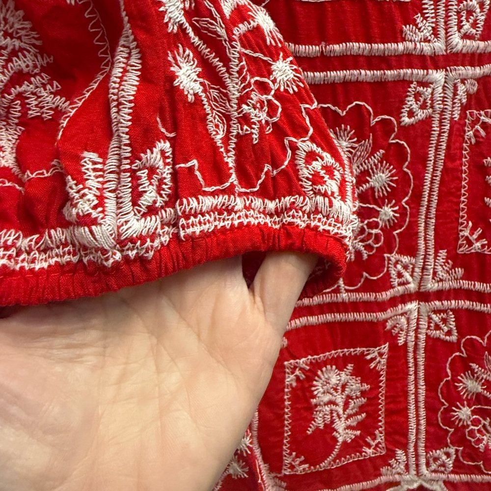 Solitaire Anthropologie Medium Red Embroidered Boho Blouse Scalloped Coquette - Picture 7 of 9